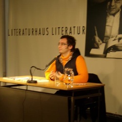 2007-11-23 Lesung von Michael Stavaric