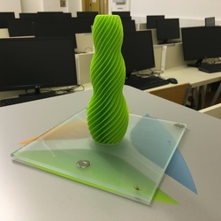 2016-01-23 Unser neuer 3D-Drucker - DeeGreen von YSOFT