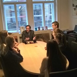 2016-12-16 Besuch im Konsulat von Ecuador UUe Spanish 1b 3a 4a